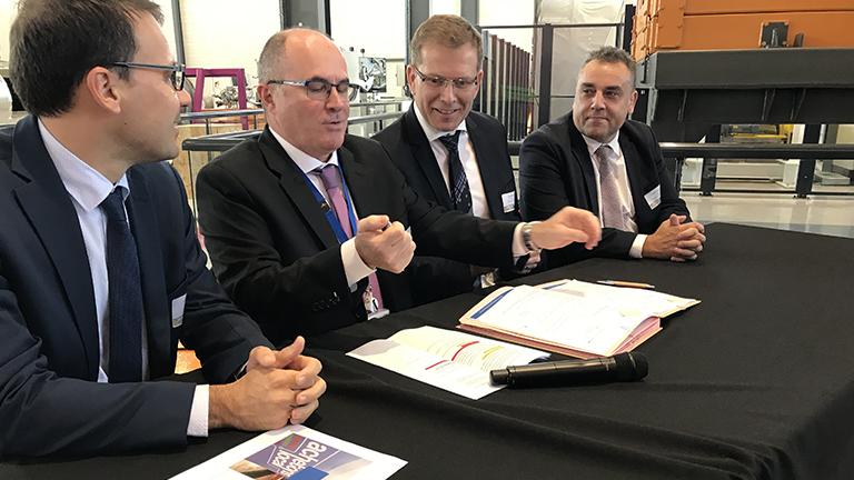 Signature d'un accord avec Poma
